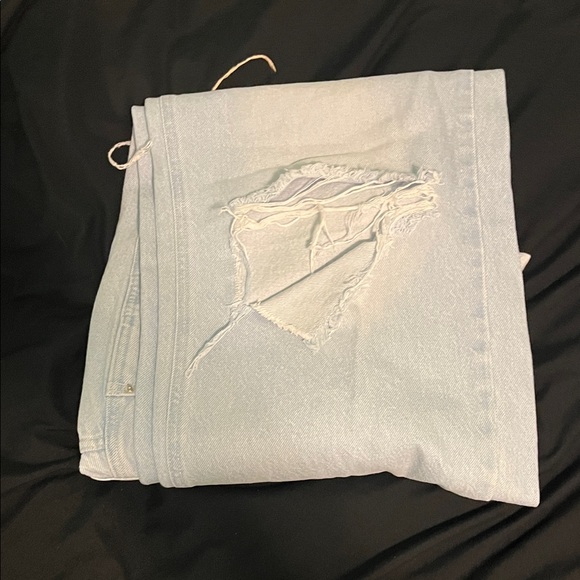 PacSun Light Blue Low-Rise Baggy Women's Jeans - Picture 3 of 4